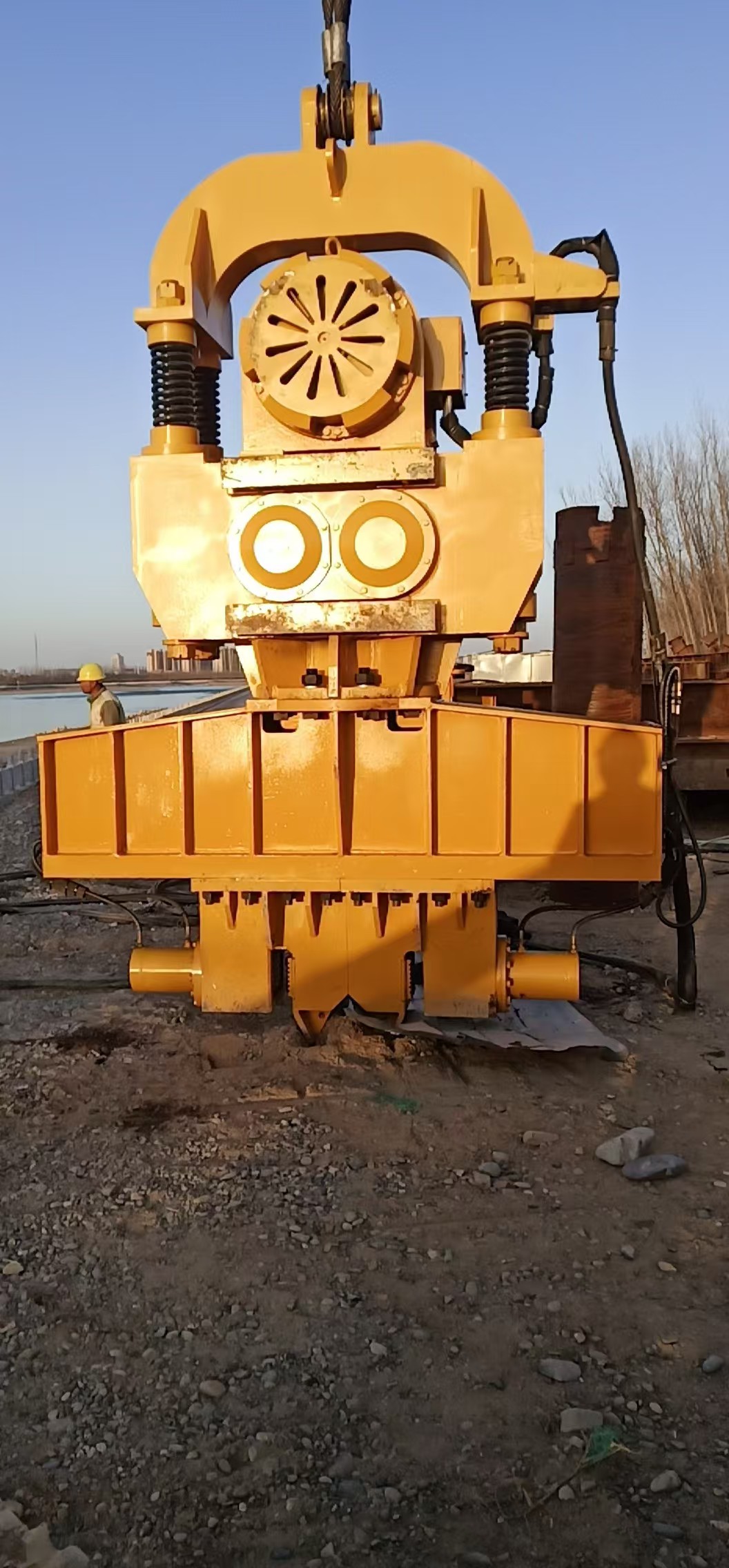 湖北省君環(huán)機(jī)械振動錘出租出售性能好