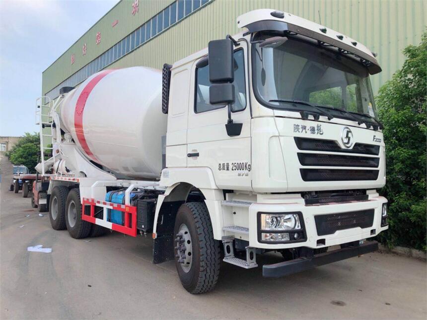 重慶14方混泥土攪拌車德龍F(tuán)3000一口報(bào)價(jià)