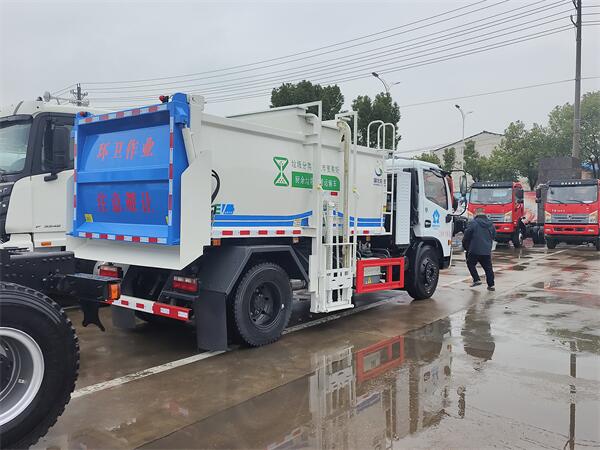 新能源三輪餐廚垃圾清運車混動餐廚垃圾清運車誠信為本