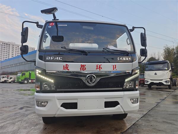 新能源德龍餐廚垃圾清運(yùn)車混動餐廚垃圾清運(yùn)車廠家在哪