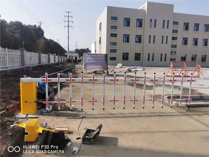南京化工廠二道門(mén)柵欄道閘廠家   上門(mén)安裝