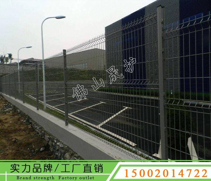 瓊海別墅小區(qū)通用桃型柱護(hù)欄 圍墻隔離網(wǎng)款式