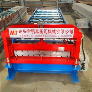 明泰壓瓦機(jī) 液壓驅(qū)動(dòng)900型墻面板成型機(jī)