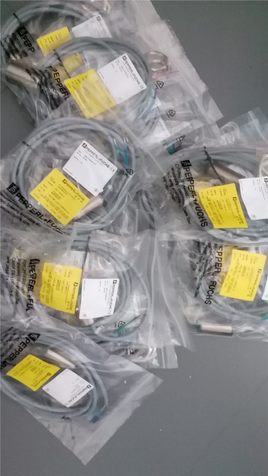 P+F/倍加福 傳感器P+F NBN25-30GM50-E0