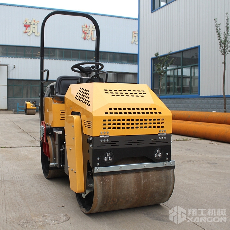新聞：萍鄉(xiāng)座駕壓路機(jī)廠家直供