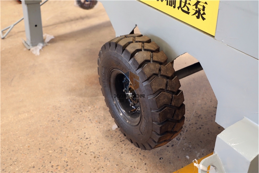 平泉混凝土泵車(chē)/體積小效率高耗能低廠家電話