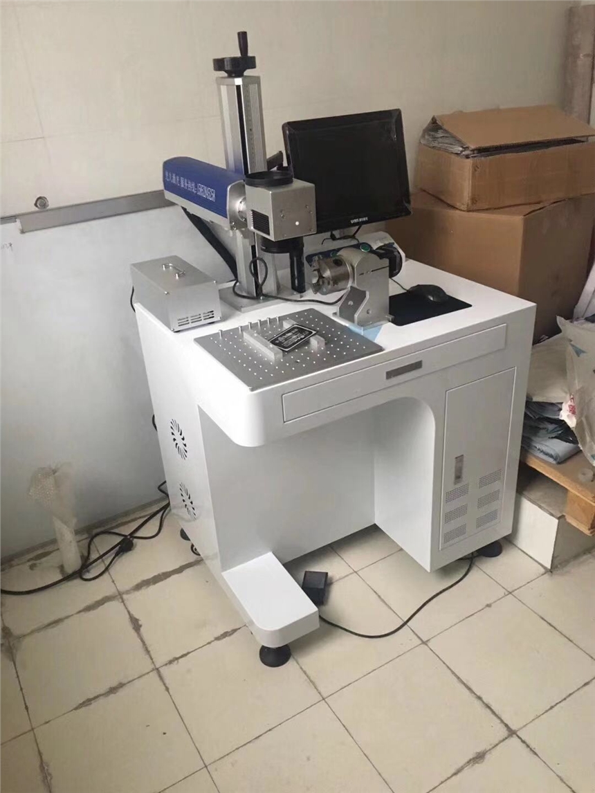 毛巾激光打標機，上海非金屬激光打標機機器智能+光久