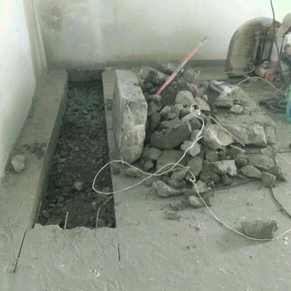 專業(yè)拆舊敲墻、砸墻、鉆孔、拆除、破碎施工中心