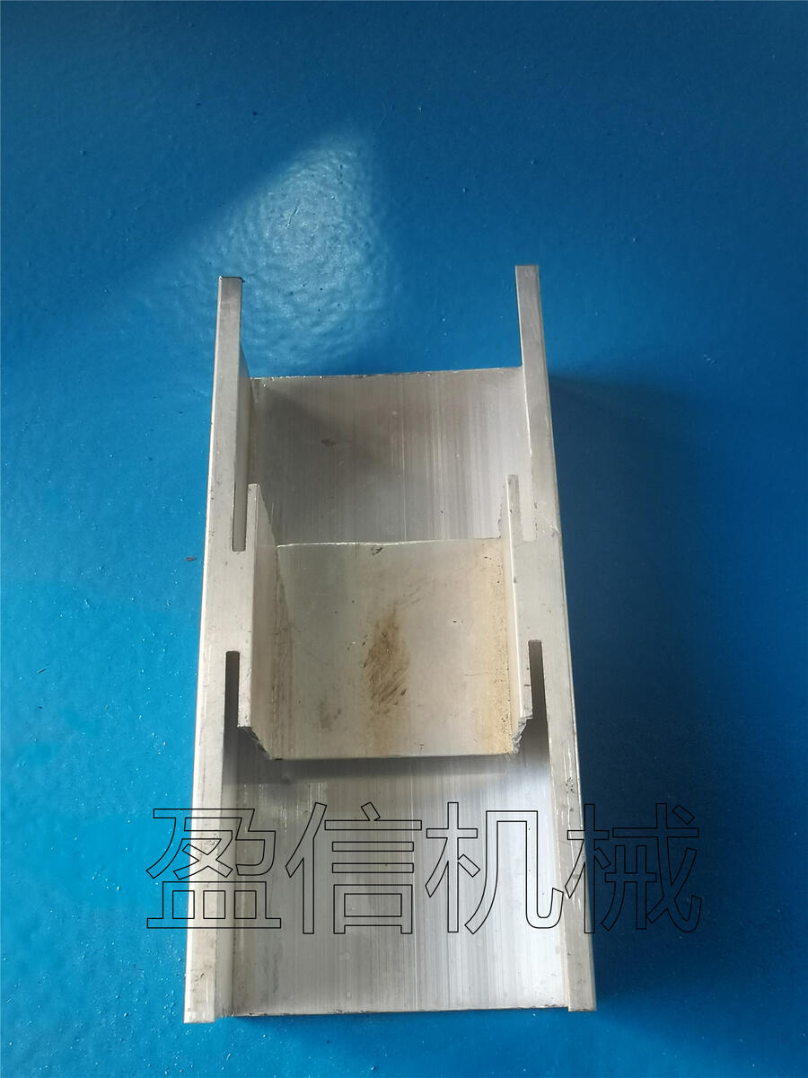 合金管材沖缺口完美對接型材全自動數(shù)控沖孔機