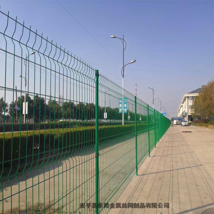 河北綠色養(yǎng)殖圍欄網(wǎng)廠家供應(yīng)赤峰金屬防護(hù)網(wǎng)烏海小區(qū)圍欄網(wǎng)