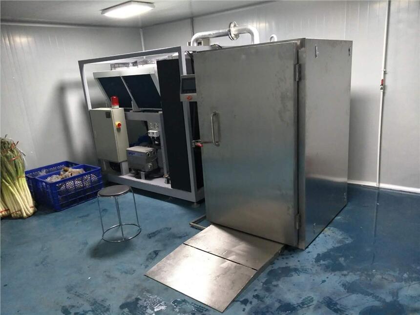 北極冰熟食真空預(yù)冷機 食品從100℃冷卻10℃以下只要25分鐘