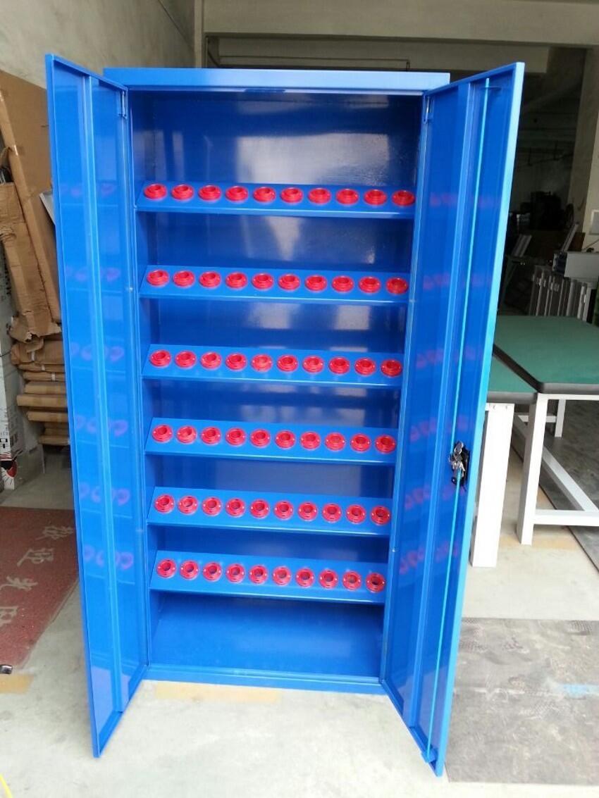數(shù)控刀具柜生產(chǎn)廠 BT40對(duì)開門刀具柜圖片 刀具柜優(yōu)惠價(jià)銷售