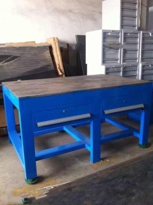 廠家直銷鉗工臺 鋼板桌面 實木桌面鉗工臺 車間帶虎鉗鉗工臺