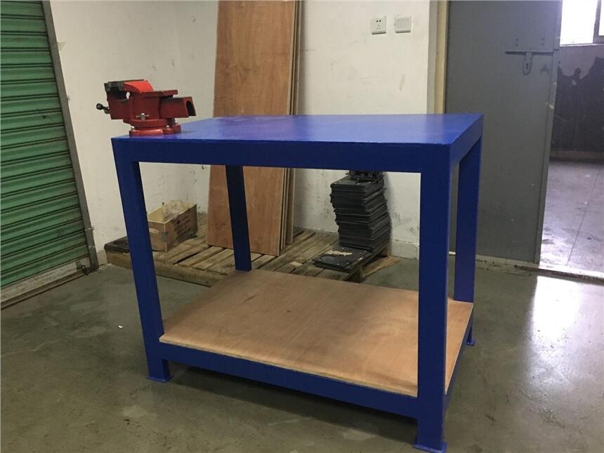 供應輕型中型重型鉗工臺 不帶抽屜式帶抽屜式鉗工臺 工廠組裝鉗工臺