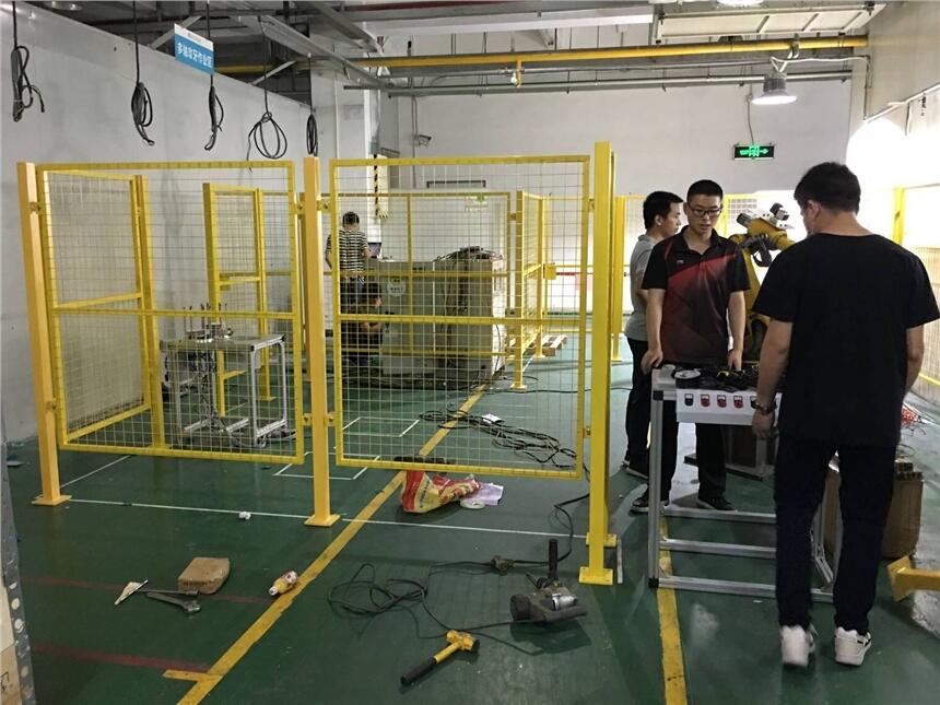 深圳護欄網(wǎng)生產(chǎn)廠家 機器人護欄網(wǎng)按款式定做 免費安裝