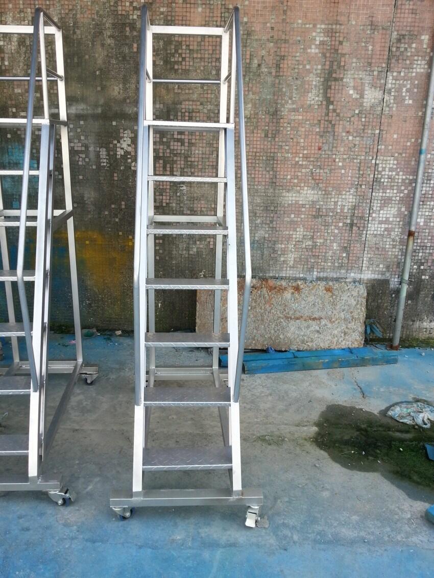 深圳不銹鋼登高梯_廠家直銷登高梯_登高作業(yè)梯非標定制
