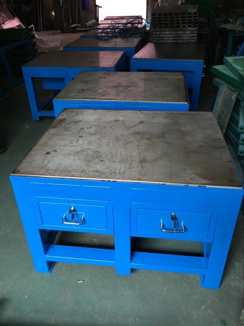 東莞模具維修工作臺(tái) A3鋼板桌面工作臺(tái) 模具工作臺(tái)定做廠家