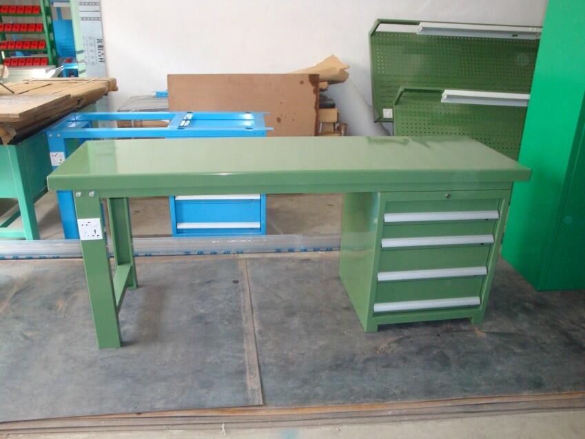 定制重型工作臺 鐵板包面鉗工臺 車間學(xué)校工廠鐵板鉗工工作臺
