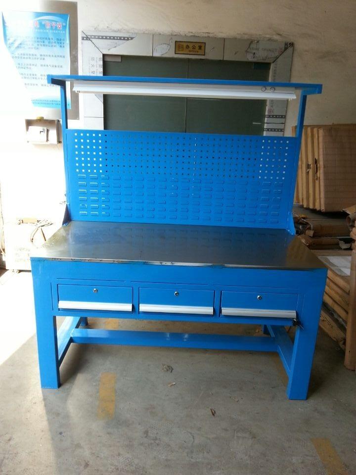 鋼板桌面工作臺是工廠的模具飛模 組裝 裝配操作臺 百利豐可定制