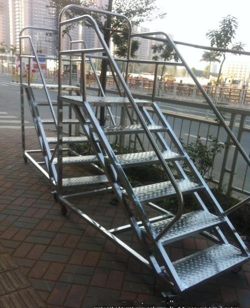 橋頭重型登高梯 304不銹鋼登高梯 按需求規(guī)格定制登高梯廠家