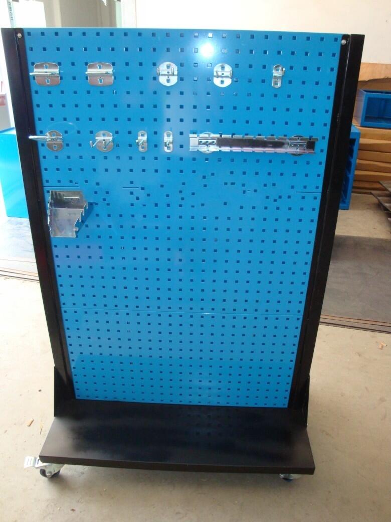 方孔百葉孔組合工具架圖片 車間工具擺放架生產(chǎn)廠家