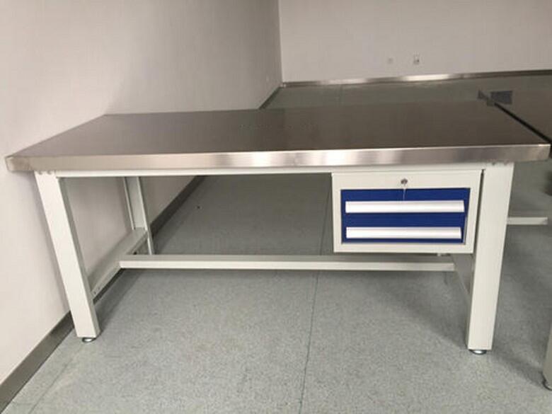 定制各類不銹鋼工作桌 工廠 廚房 醫(yī)用不銹鋼工作桌