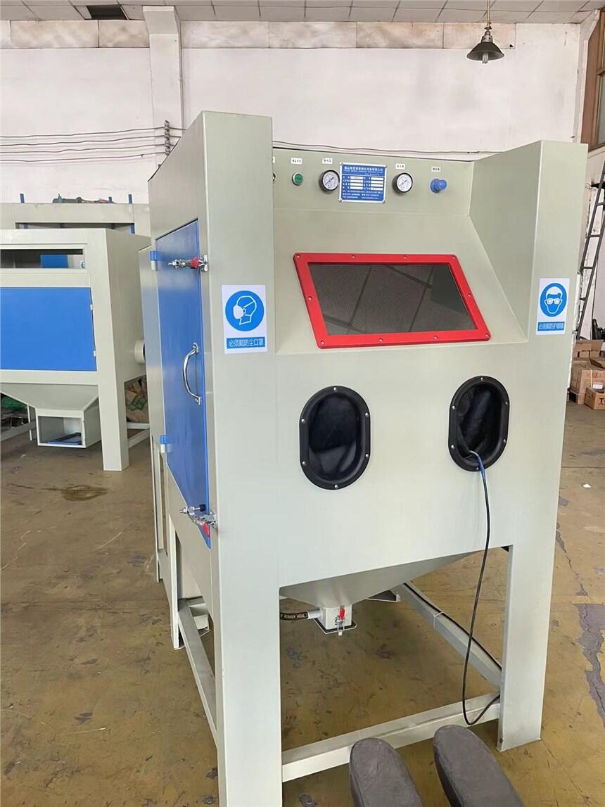 供應(yīng)工藝品噴砂機(jī)小型無塵手動噴砂機(jī)