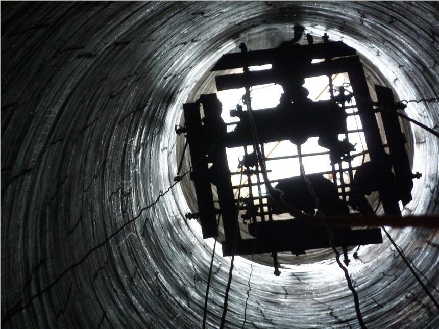 寧夏煙囪內(nèi)壁粘貼泡沫玻璃磚防腐施工隊(duì)