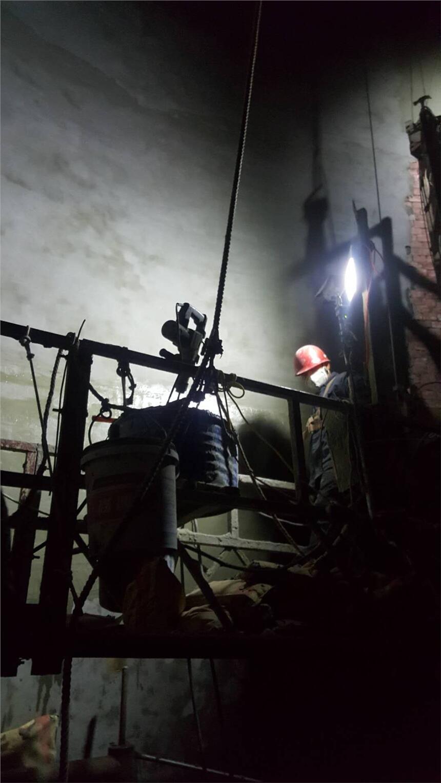 蕪湖煙囪內(nèi)壁粘貼泡沫玻璃磚防腐施工方案