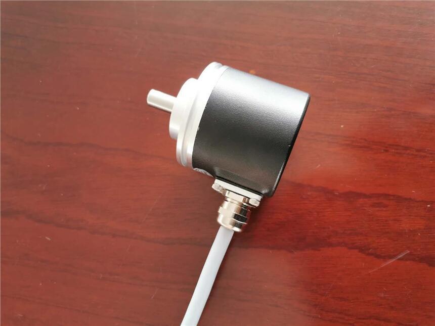 高精度編碼器 單圈18位RS485信號(hào)編碼器 262144分辨率編碼器