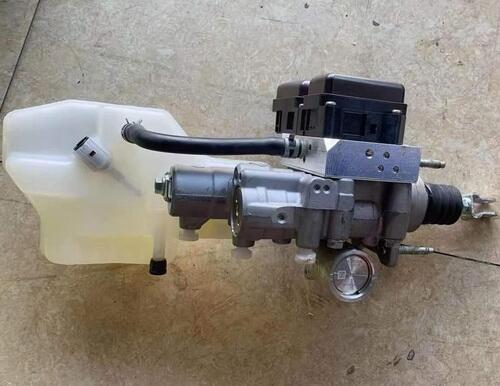 雷克薩斯GX剎車總泵 主氣嚷 三元催化 發(fā)電機(jī) 水箱