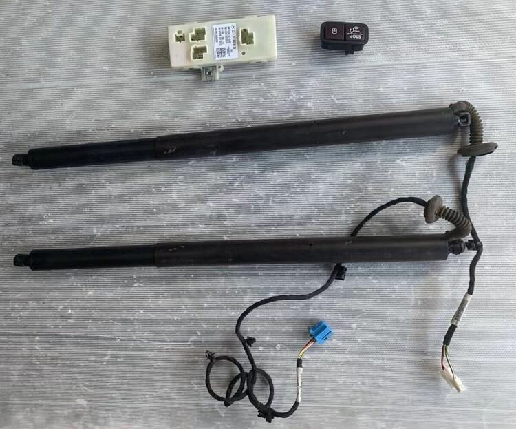 奔馳GLA級 247電動撐桿 起動機(jī) 油底殼