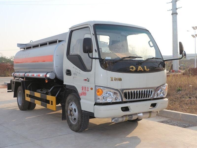 長途運輸運油車九江有哪里地方有現(xiàn)車？
