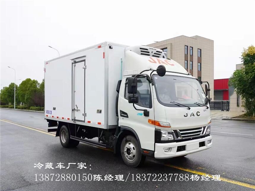 可選裝肉鉤通風(fēng)槽生豬恒溫運(yùn)輸車參數(shù)圖片