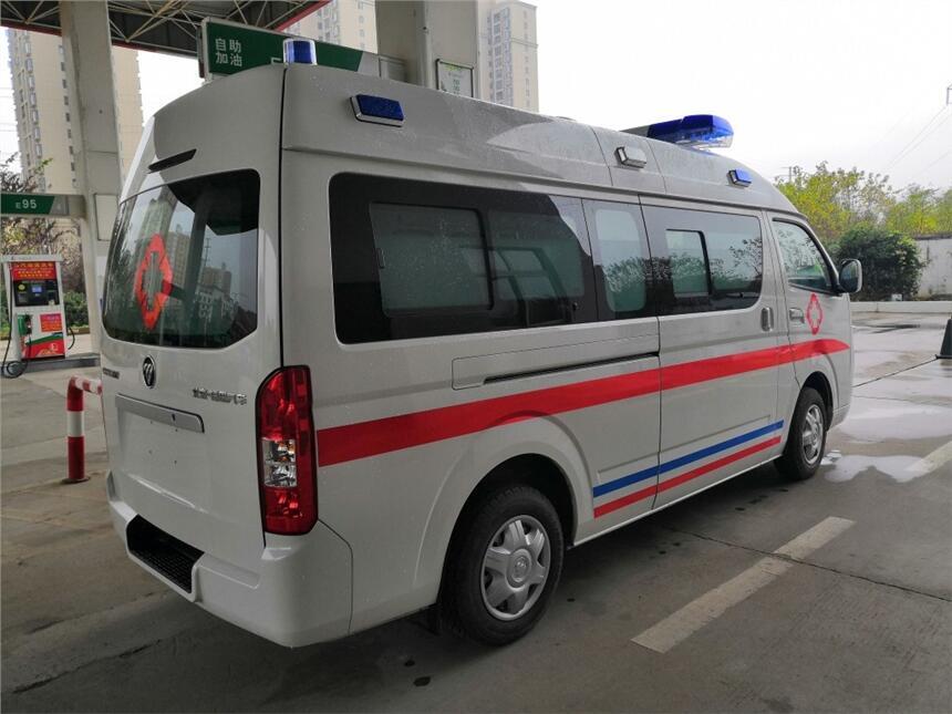 柴油救護(hù)車出口圖片
