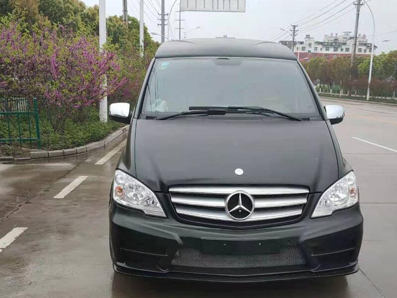 遼源市全自動奔馳一體軟包商務(wù)車
