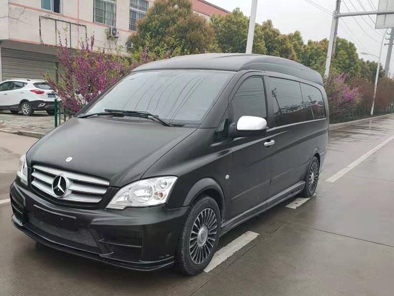 太原市全自動奔馳一體軟包商務(wù)車