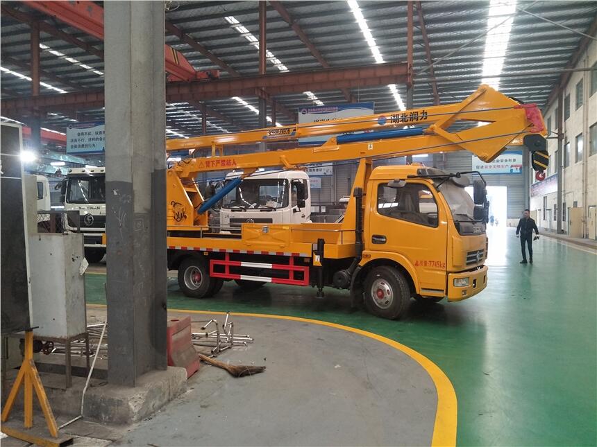 敖漢旗東風(fēng)16米高空作業(yè)車優(yōu)惠出售
