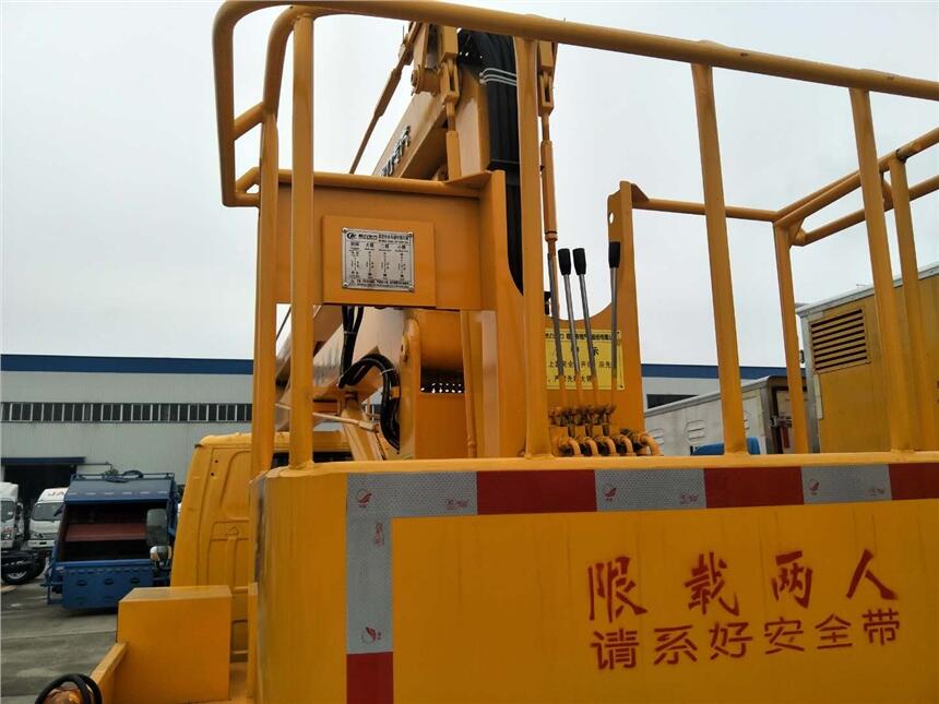 和田縣東風(fēng)16米高空作業(yè)車哪里有賣