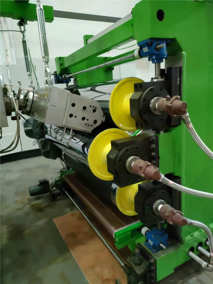 汽車內(nèi)飾板材擠出機(jī) YSD-150Q