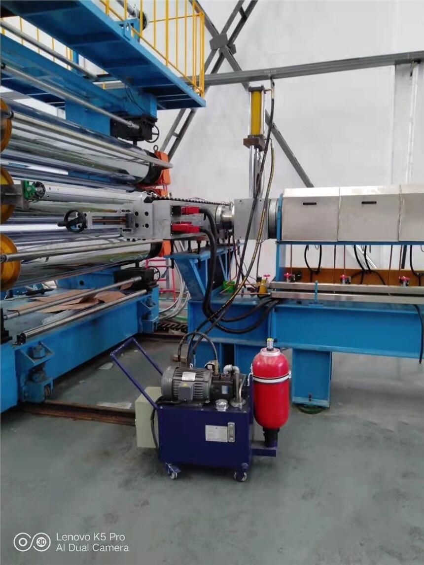 PVC發(fā)泡片材擠出機(jī) YSD-150