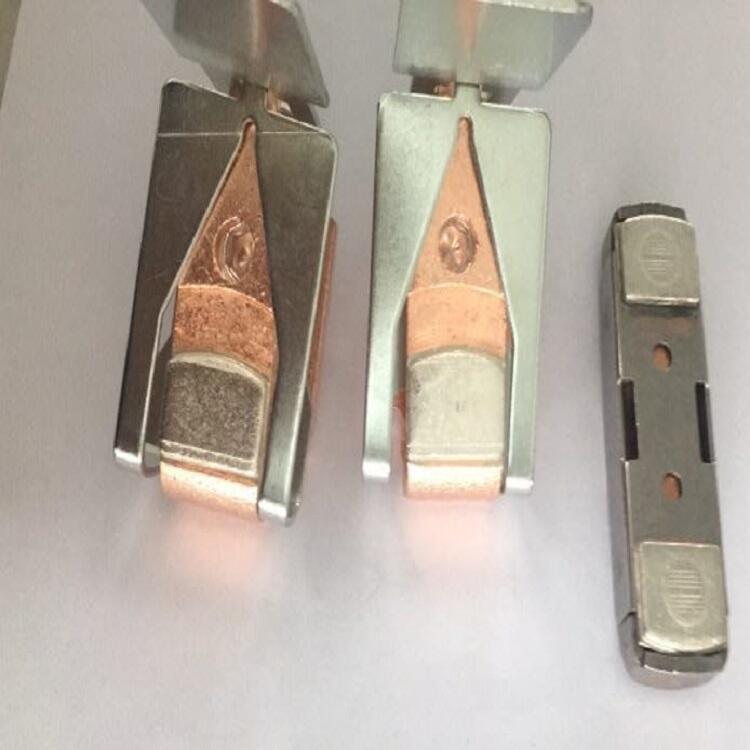 LC1D410Q7C