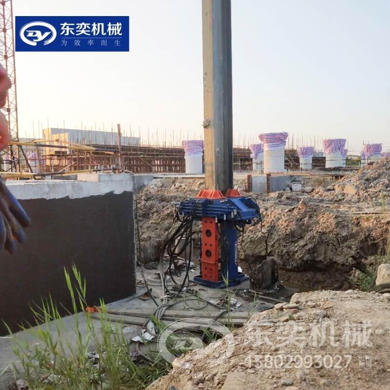 現(xiàn)貨供應(yīng)液壓拔樁機(jī)廠 起拔型鋼機(jī) 大型工程拔樁機(jī)
