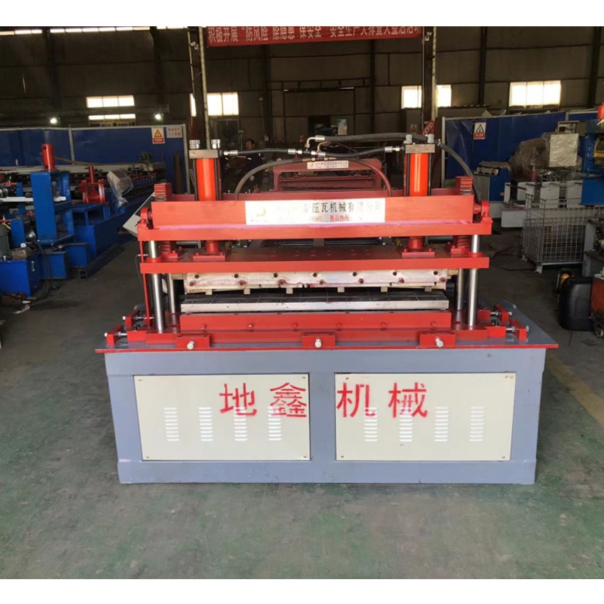 保溫裝飾板淋膠機(jī)設(shè)備 全自動(dòng)淋膠機(jī)