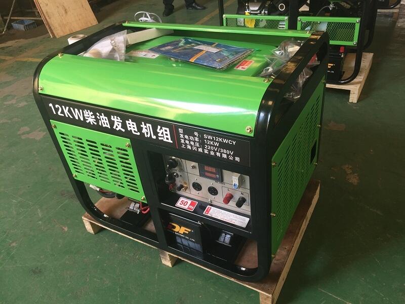 12kw柴油發(fā)電機380伏小型