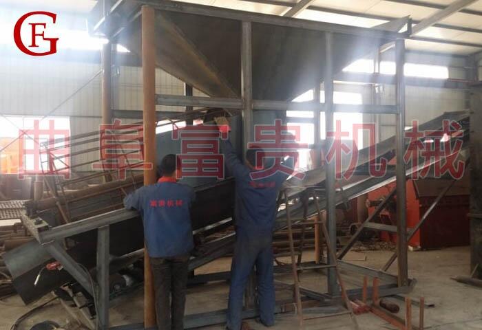 大型篩沙機(jī)   濟(jì)南大型工地篩沙機(jī)廠家價(jià)格