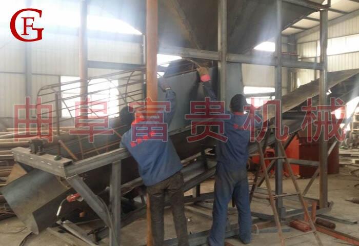 大型自動(dòng)篩沙機(jī)  青海大型簡(jiǎn)易篩沙機(jī)廠家價(jià)格