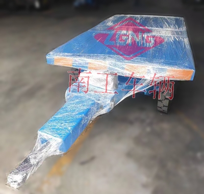 3噸平板拖車(chē)前后帶可拆護(hù)欄