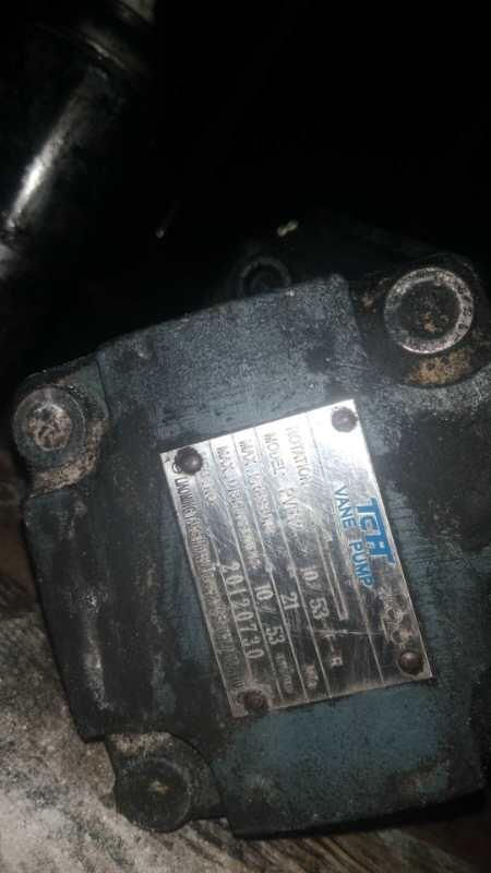 PVF12-L23/33-F-R雙聯油泵TCH VANE PUMP