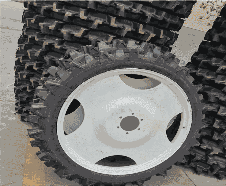 玉米收割機(jī)雙輪加工法蘭牌輪胎500-19大齒12層級偏窄輪胎